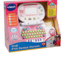 Un ordinateur éducatif évolutif pour les petits ! Caractéristiques : 10 activités éducatives intégrées Clavier abécédaire, touches musicales et souris directionnelle 1 chanson, 10 mélodies, 1 histoire, 1 carte virtuelle incluses Jusqu’à 30 chansons et mélodies, 10 histoires personnalisables Dimensions : 26 x 19 x 5 cm Piles fournies : 2 x LR6 (AA) Âge recommandé : dès 2 ans https://etoilejouet.ma/wp-content/uploads/2024/09/ordinateur-ptit-genius-ourson-vtech-etoile-jouet.jpg