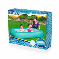 Piscine gonflable Bestway Sea Color 165x104x25 cm bleue pour enfants dans le jardin