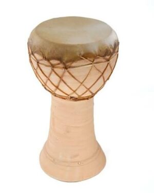 Derbouka marocaine en terre cuite et peau de chèvre fabriquée à la main.