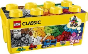 LEGO Classic 10696 Coffret Briques Créatives avec briques multicolores et modèles de construction.